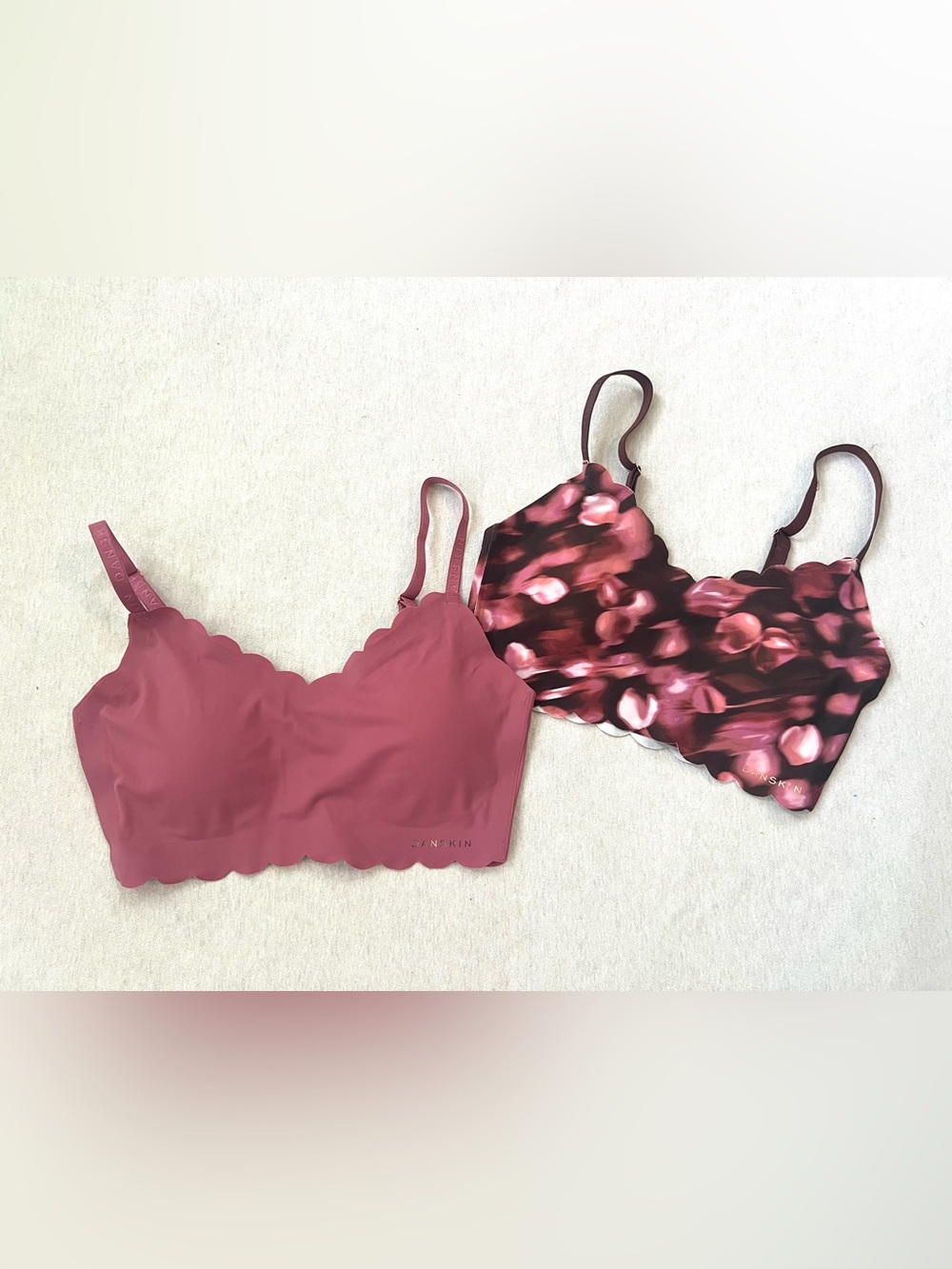Danskin -2 Scalloped Seamless Bralettes in Rose-Mauve Both Size Small Super Soft